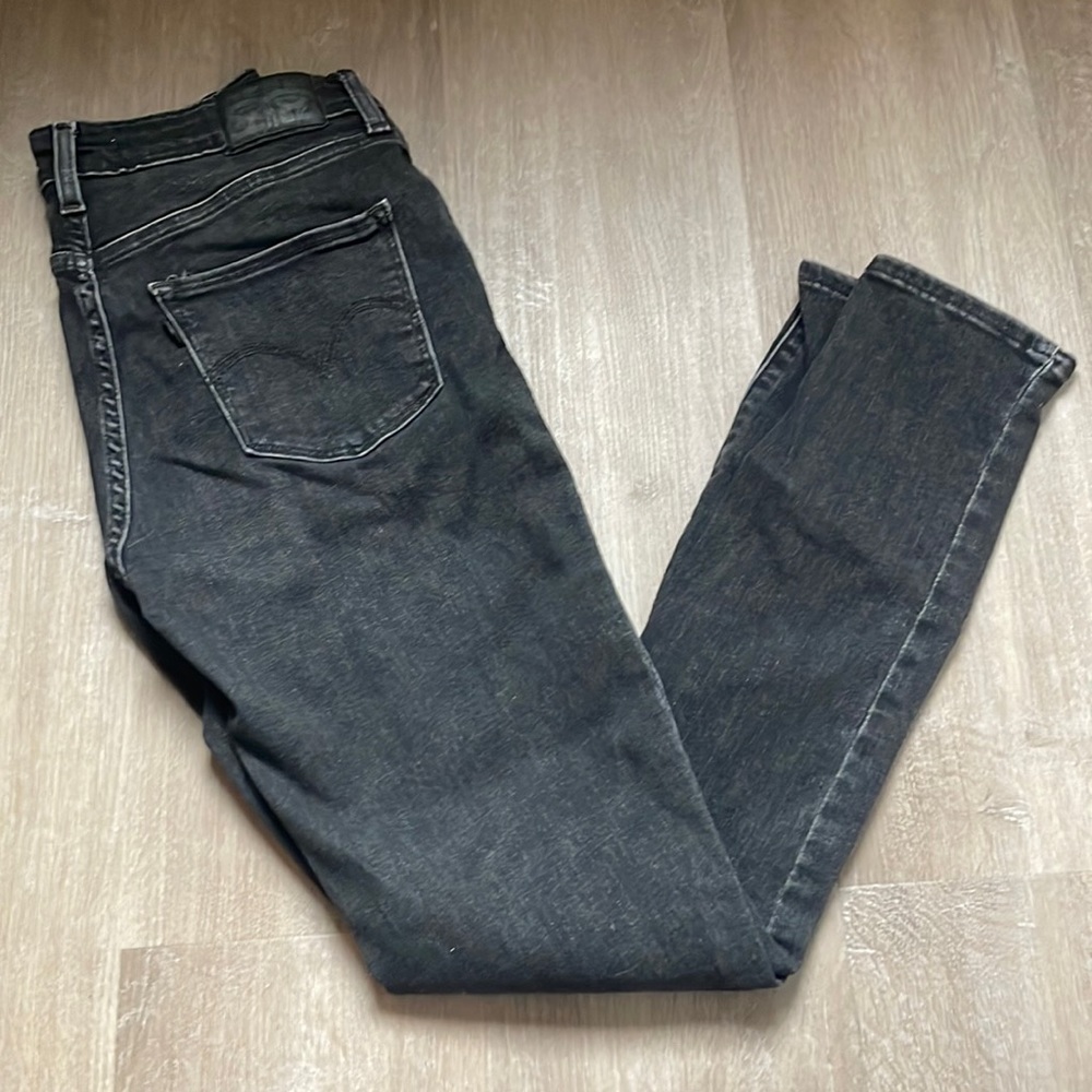 Levi jeans